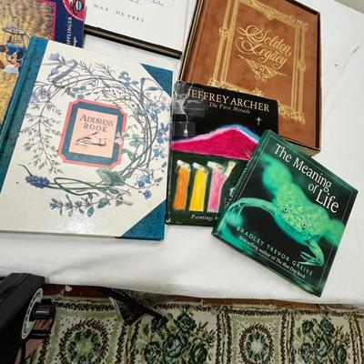 Lot 402 Assortment of books