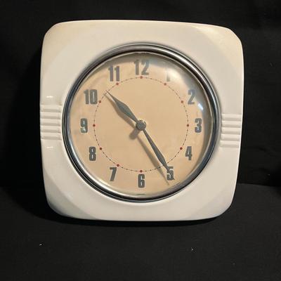Glass Sundry Jars & More Retro Items (D-MG)