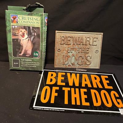 Dog Training Collar, Feed Container & More Dog Items (C-MG)