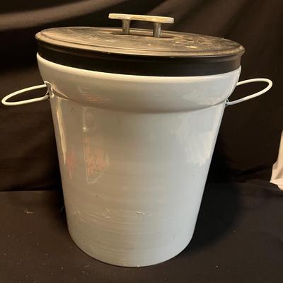 Dog Training Collar, Feed Container & More Dog Items (C-MG)