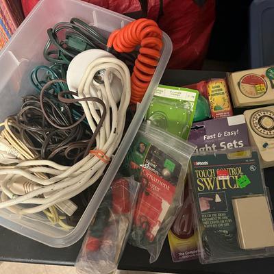 Sale Photo Thumbnail #284: Timers and other light extensions and plugs
