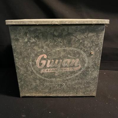 Guyan Tin Milk Box + Biltmore & Borders Glass Milk Bottles (DR-MG)