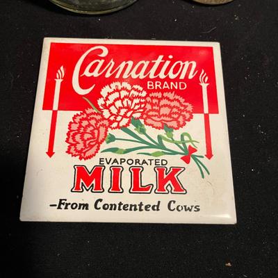 Guyan Tin Milk Box + Biltmore & Borders Glass Milk Bottles (DR-MG)