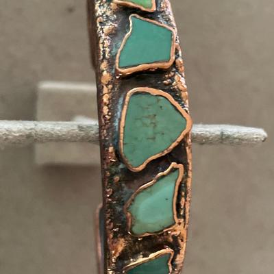 Agate brooch with turquoise bracelet