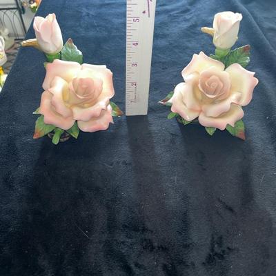 Sale Photo Thumbnail #369: Pair of pink ceramic roses