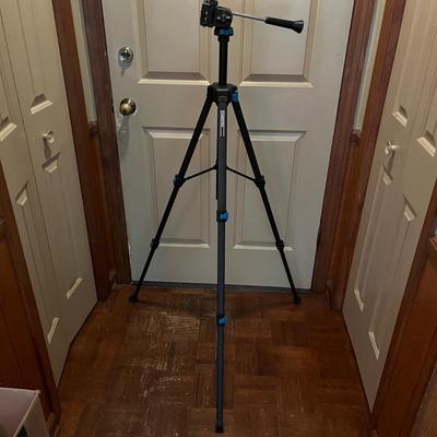 Chiron 1000 Telescoping Tripod & More Tripods (DR-MG)