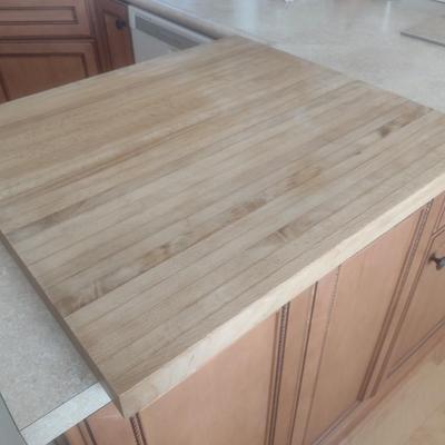 Large 24" Butcher Block Design Cutting Board