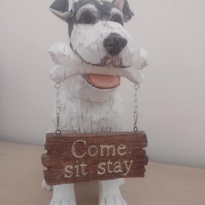 Large Resin Dog Statuette with Welcome Sign