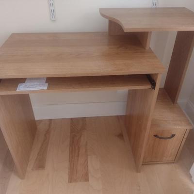 Small Laminate Wood Grain Finish Computer Desk
