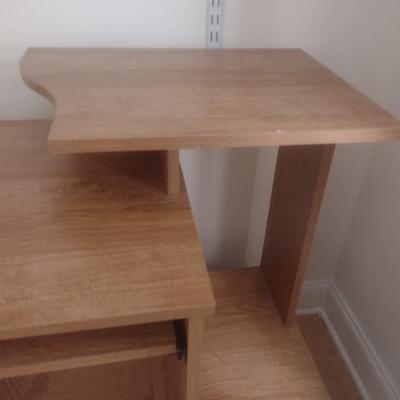 Small Laminate Wood Grain Finish Computer Desk