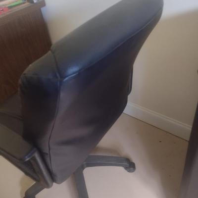 Swivel Upholstered Office Chair