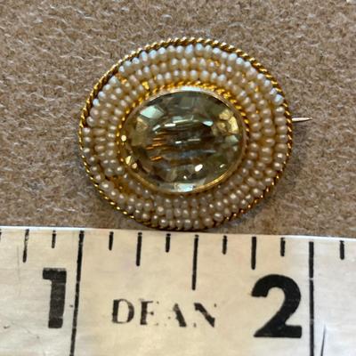 Beautiful citrine and pearl brooch