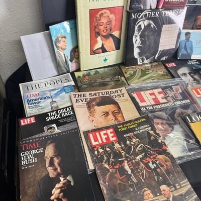 Lot 95 collection of books,magazines and cards