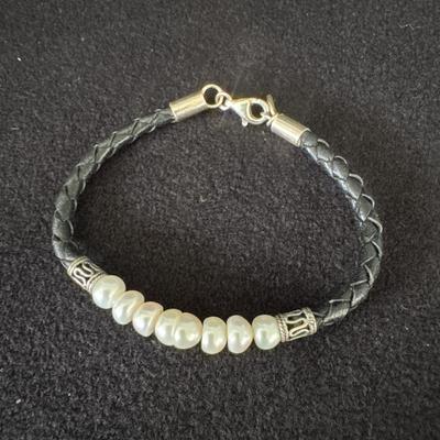 Sterling Silver .925, Pearl, leather Bracelet