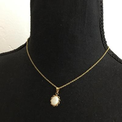 Beautiful vintage necklace