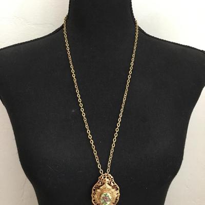 Vintage Rare Ornate flower cameo necklace. Very beautiful. Very nice.