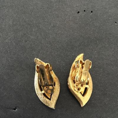 Vintage, silver and gold toned leaf clip on earrings