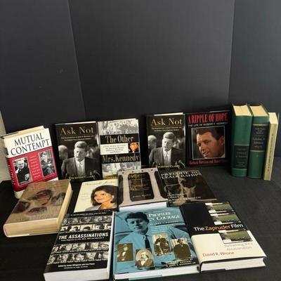 Lot 118 collection of books