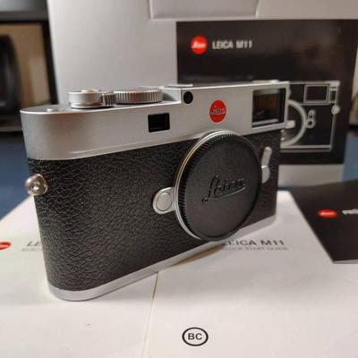 Leica M11 Range Finder Camera - Silver (Open Box) like new!
