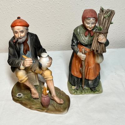 Lot 431 Lefton Figurines
