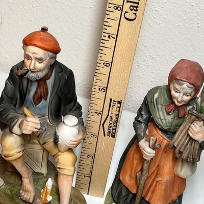 Lot 431 Lefton Figurines