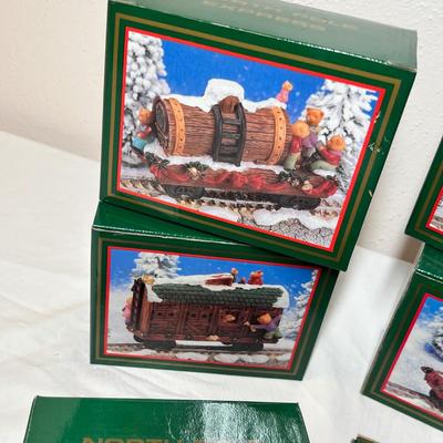 Lot 432 Boxed train