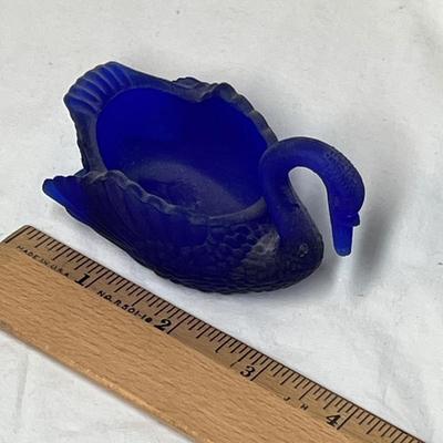 Lot 438 Blue birds