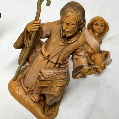 Lot 440 Nativity set