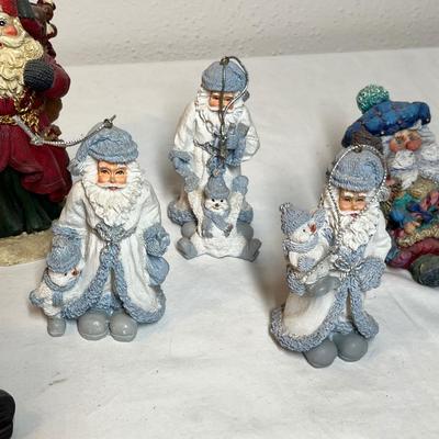 Lot 446 Santa figures
