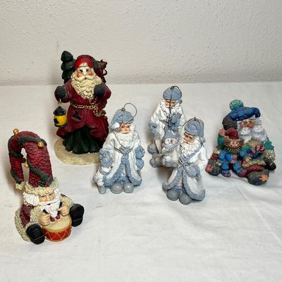 Lot 446 Santa figures
