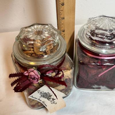 Lot 451 3 jars