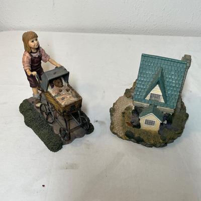 Lot 457 Figures