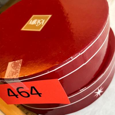 Lot 464 Christmas Plates