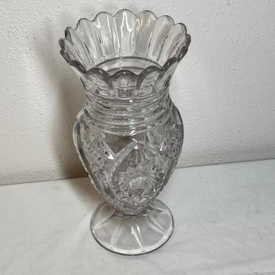 Lot 465 Antique Crystal vase