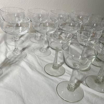 Lot 474 Crystal stemware