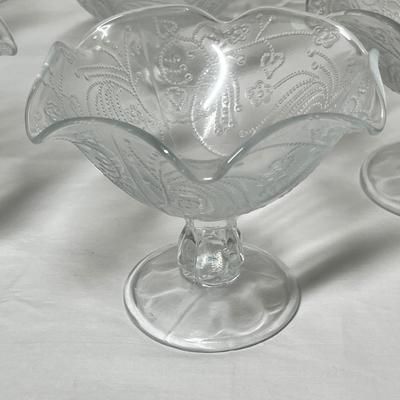 Lot 479 Unique Dessert bowl set
