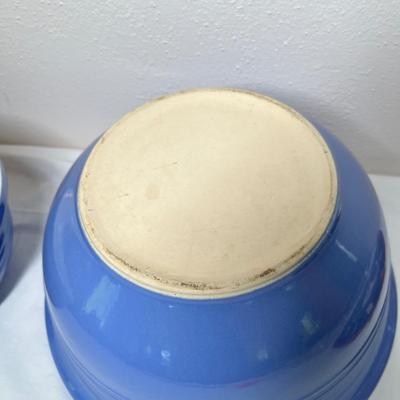 Lot 480 Blue mixing bowlsaTake a look!e!