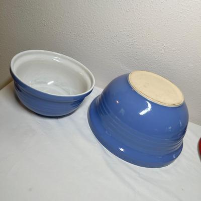 Lot 480 Blue mixing bowlsaTake a look!e!
