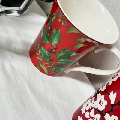Lot 483 Mug lot
