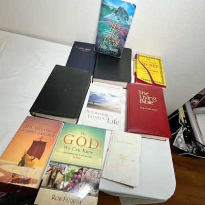 Lot 500 Religious Books & Bibles