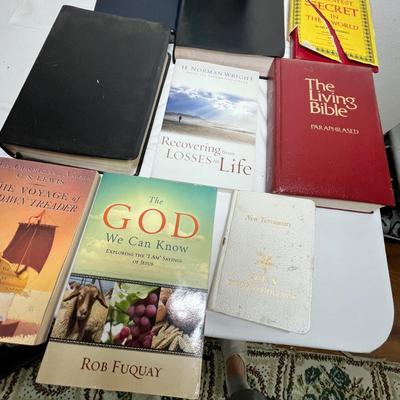 Lot 500 Religious Books & Bibles