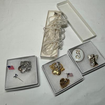 Lot 512 Lot #1 jewery Angels