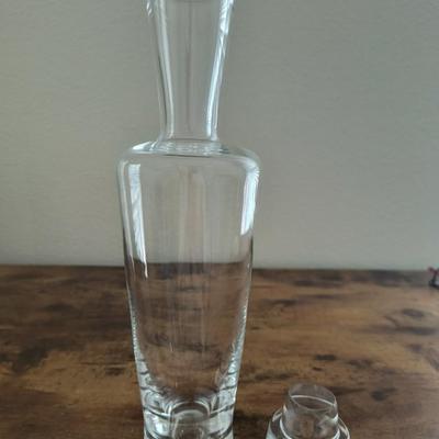 Arcoroc French glass decanter in mint condition