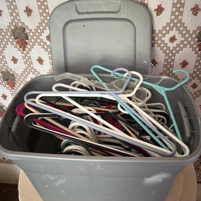 Small Tote of Hangers