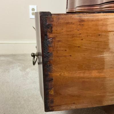 M273 Mahogany Chest of Drawers Georgian Style With Mirror
