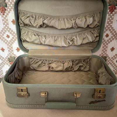 Vintage Lady Suitcase