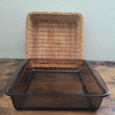Vintage Baking dish with basket