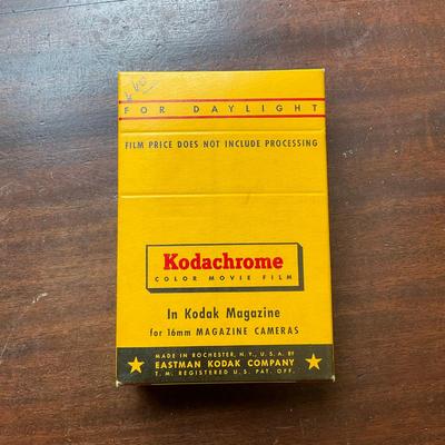 M281 Telectro & Filmo Auto Load Bell Film Camera From Bell & Howell Company