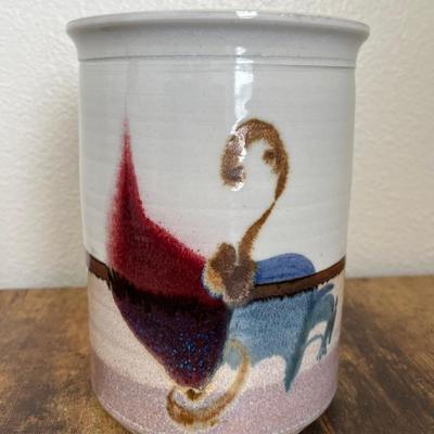 Glazed utensils holder