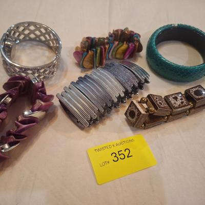bracelets